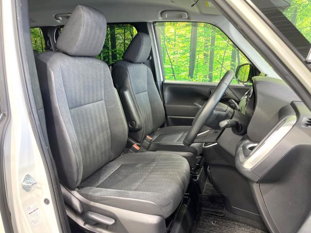 TOYOTA NOAH HYBRID 2022 Image 31