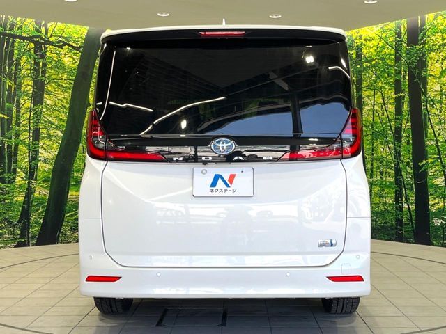 TOYOTA NOAH HYBRID 2022 Image 31