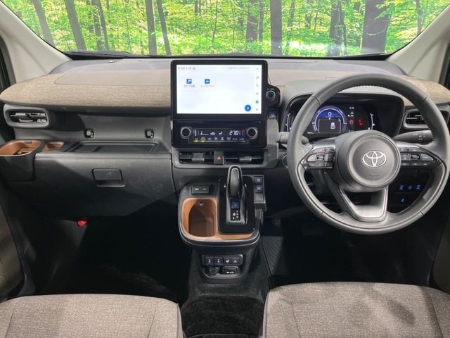 TOYOTA SIENTA HYBRID 2024 Image 31