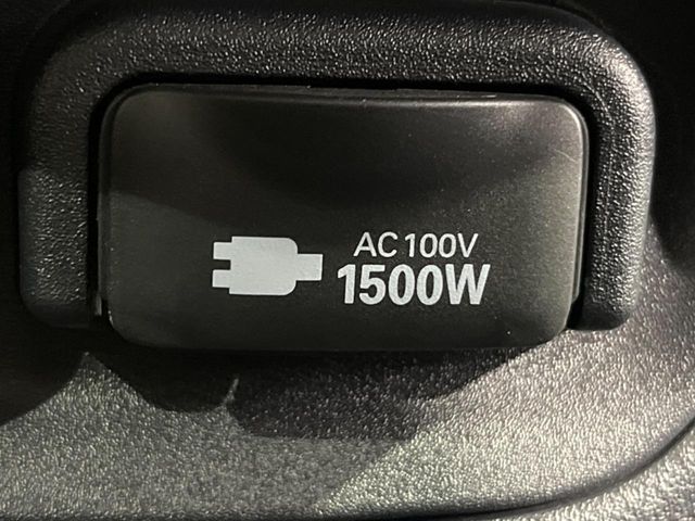 TOYOTA SIENTA HYBRID 2024 Image 31