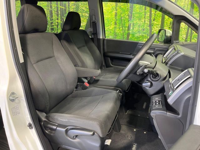 HONDA STEPWAGON SPADA 2012 Image 31