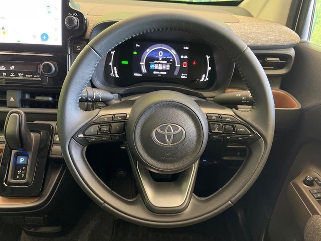 TOYOTA SIENTA HYBRID 2025 Image 31