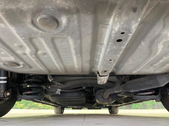 TOYOTA VOXY HYBRID 2018 Image 31