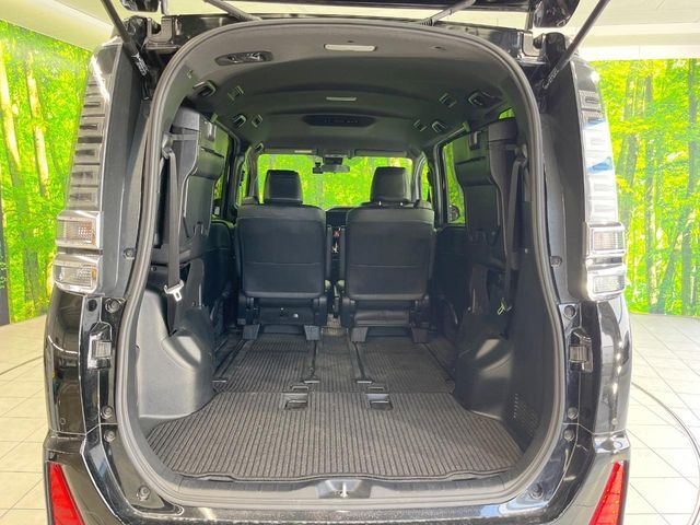 TOYOTA VOXY 2022 Image 31