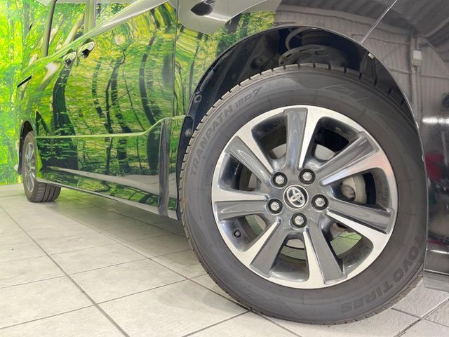 TOYOTA VOXY 2022 Image 31