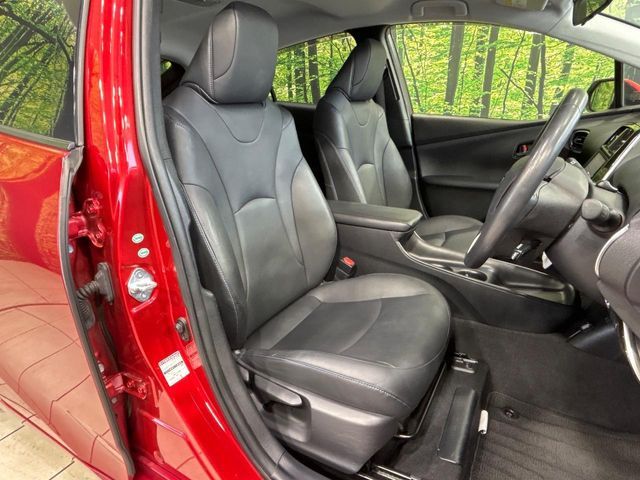 TOYOTA PRIUS 2017 Image 31