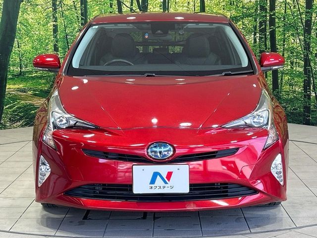 TOYOTA PRIUS 2017 Image 31