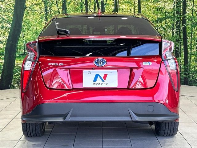 TOYOTA PRIUS 2017 Image 31