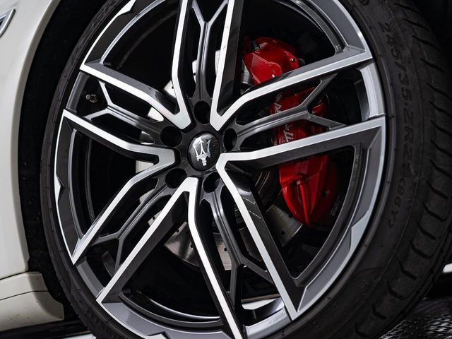 MASERATI QUATTROPORT 2020 Image 31