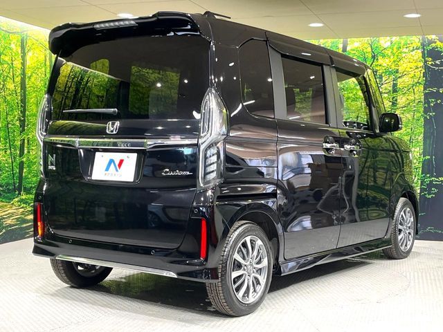 HONDA N BOX CUSTOM 2023 Image 31