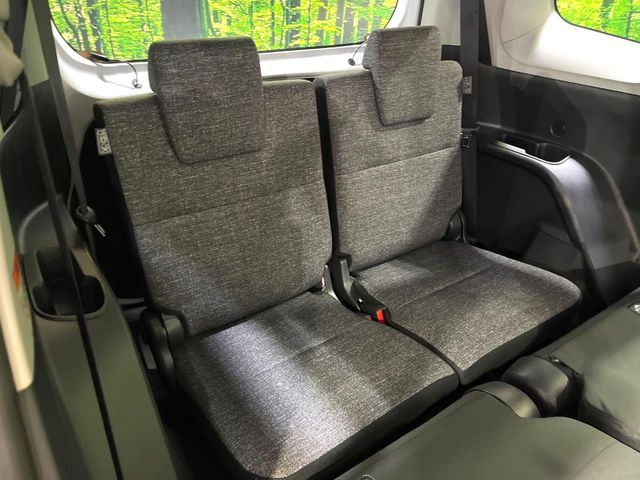 TOYOTA SIENTA HYBRID 2025 Image 31