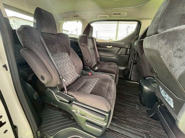 TOYOTA VELLFIRE 2018 Image 31