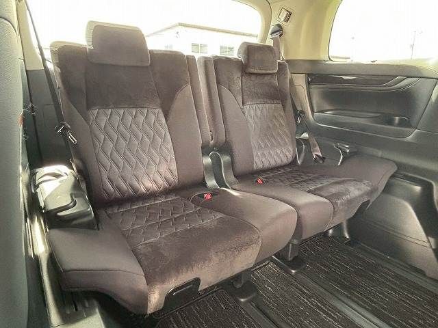 TOYOTA VELLFIRE 2018 Image 31