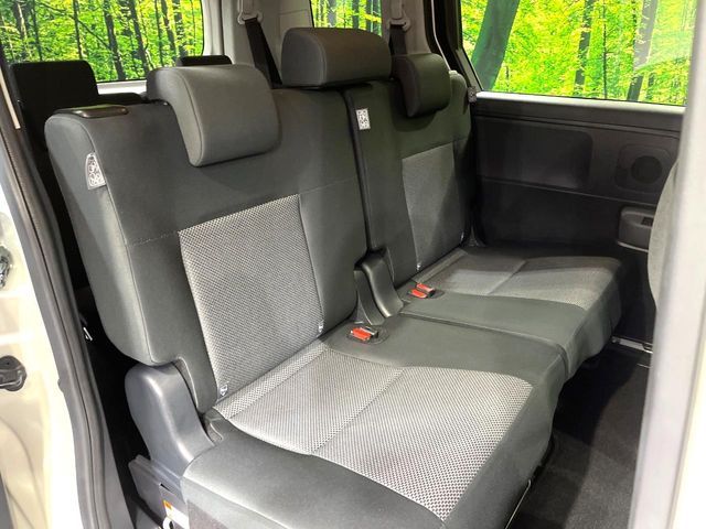 TOYOTA SIENTA HYBRID 2024 Image 31