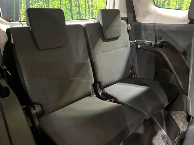 TOYOTA SIENTA HYBRID 2024 Image 31