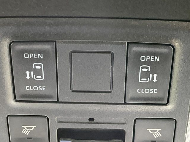 TOYOTA NOAH 4WD 2025 Image 31