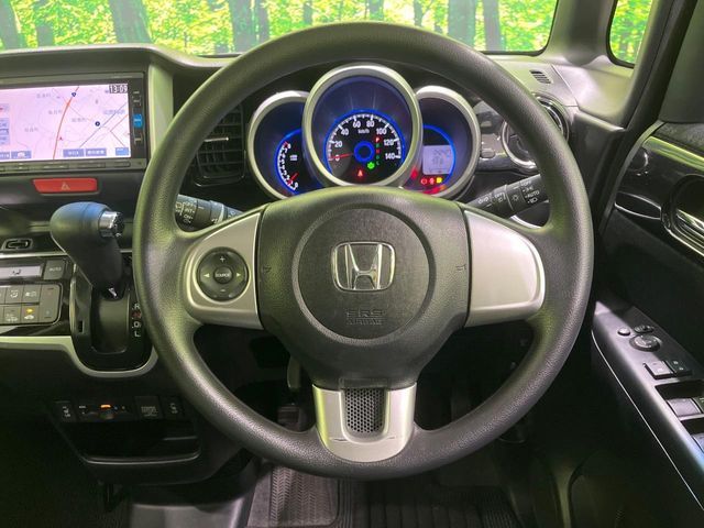 HONDA N BOX CUSTOM 2017 Image 31