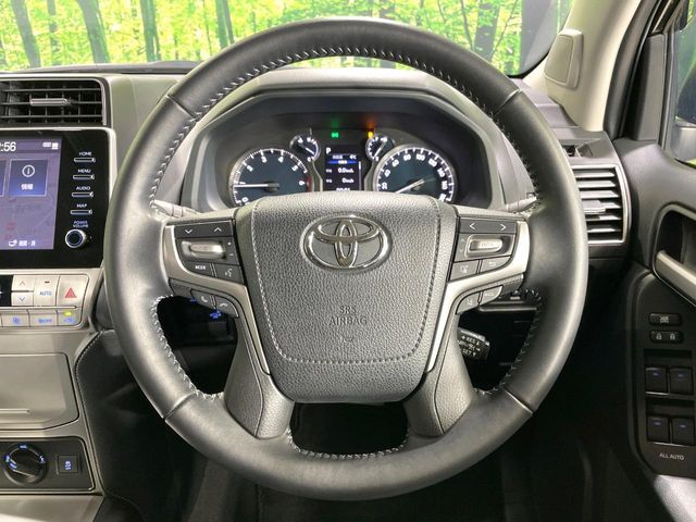 TOYOTA LANDCRUISER PRADO 2023 Image 31