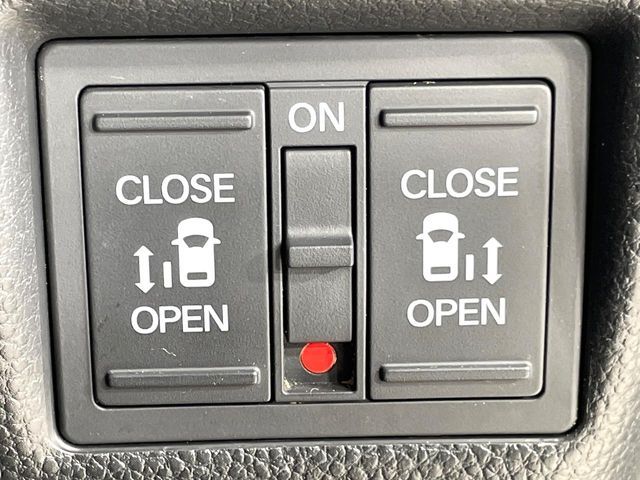 HONDA N BOX CUSTOM 2017 Image 31