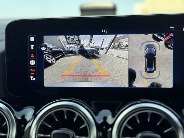 MERCEDES BENZ EQA 2024 Image 31