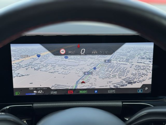 MERCEDES BENZ EQA 2024 Image 31