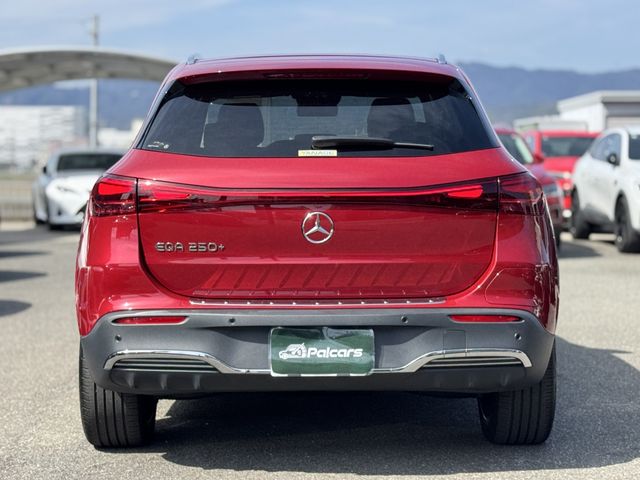 MERCEDES BENZ EQA 2024 Image 31