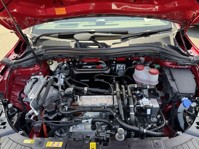 MERCEDES BENZ EQA 2024 Image 31