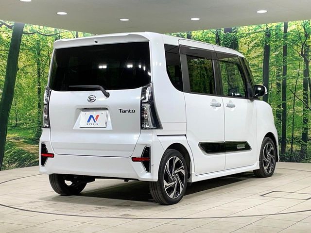 DAIHATSU TANTO CUSTOM 2022 Image 31