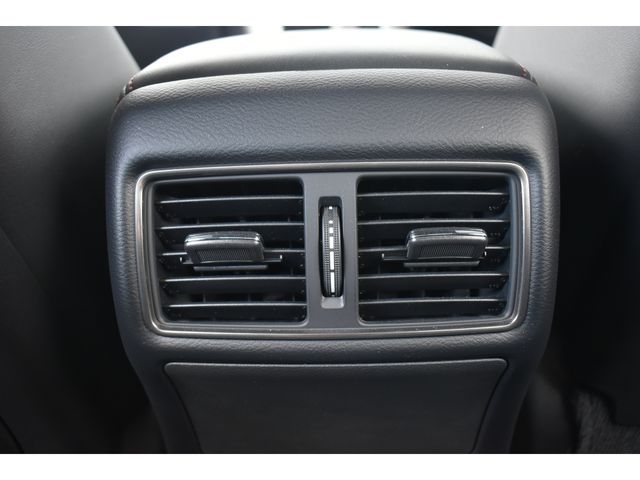 NISSAN SKYLINE 2015 Image 31