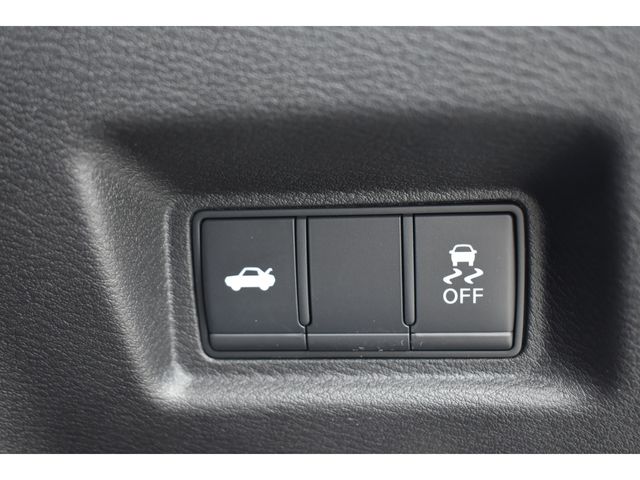 NISSAN SKYLINE 2015 Image 31