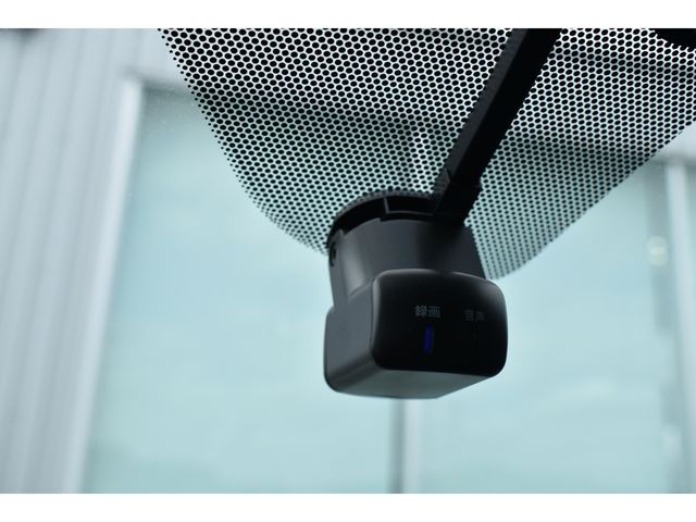 NISSAN SKYLINE 2015 Image 31