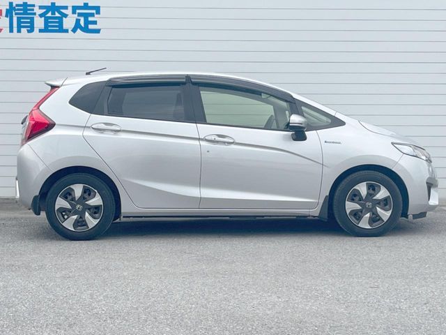 HONDA FIT HYBRID 2016 Image 31