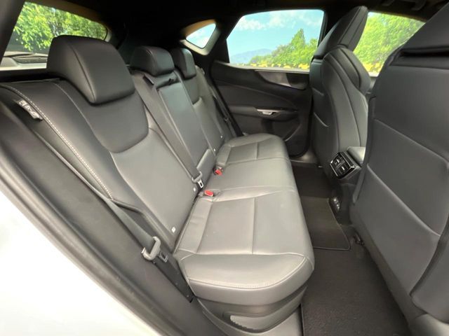 TOYOTA LEXUS NX350H 2023 Image 31