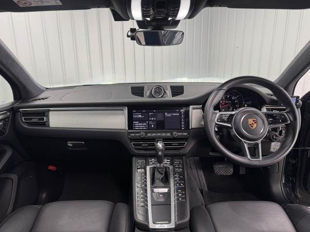 PORSCHE MACAN 2019 Image 31