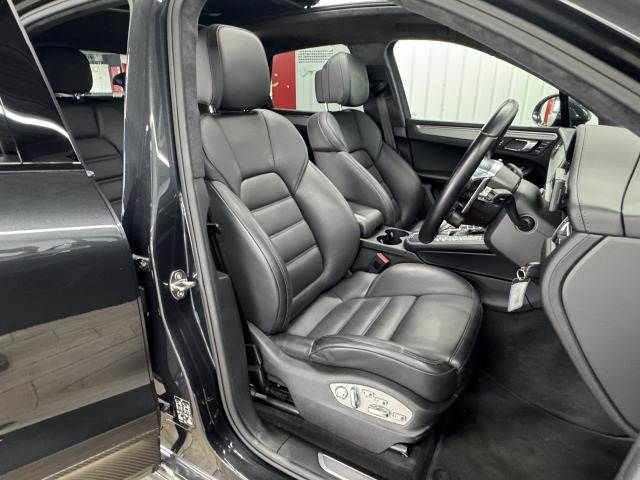 PORSCHE MACAN 2019 Image 31