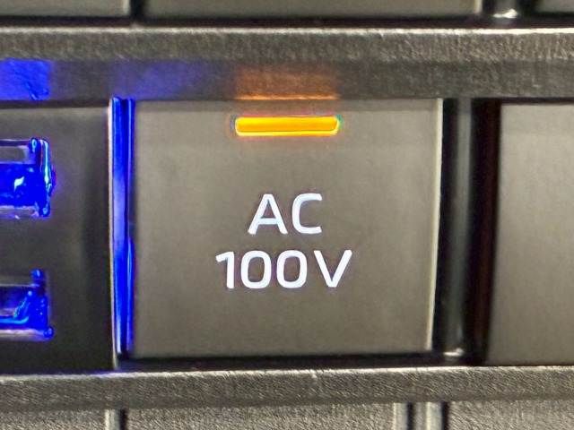 TOYOTA VOXY HYBRID 2023 Image 31