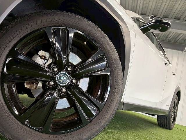 TOYOTA LEXUS UX250H 2020 Image 31