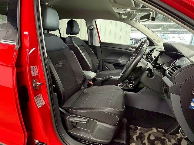 VOLKSWAGEN T-CROSS 2020 Image 31