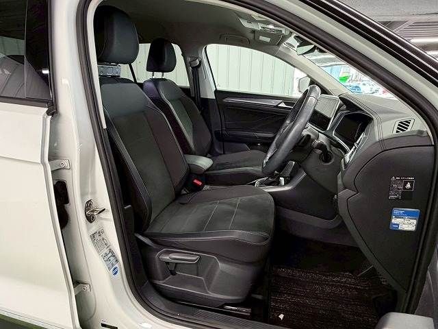 VOLKSWAGEN T-ROC 2023 Image 31