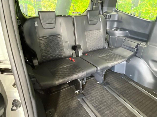 TOYOTA VOXY 2024 Image 31