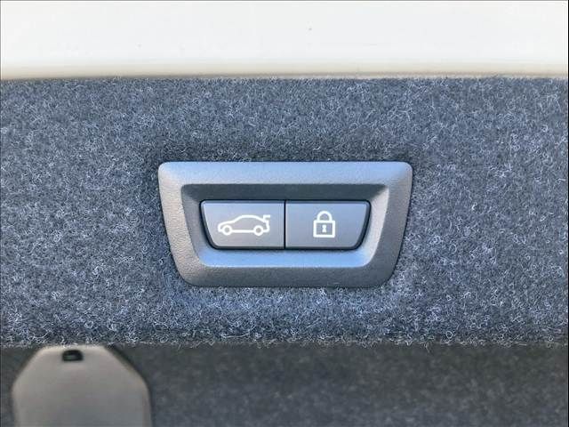 BMW 5SERIES SEDAN 2021 Image 31