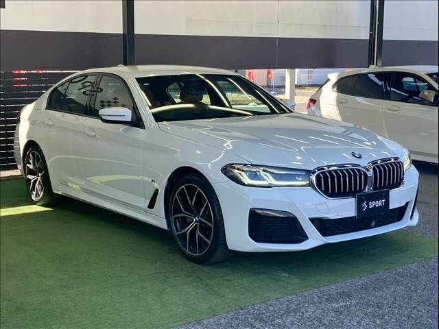 BMW 5SERIES SEDAN 2021 Image 31