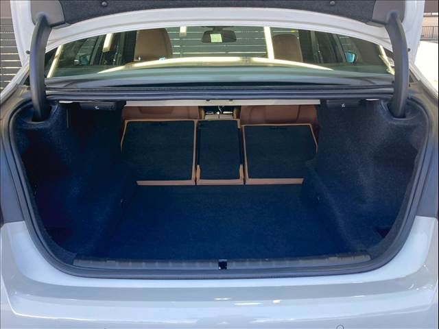 BMW 5SERIES SEDAN 2021 Image 31