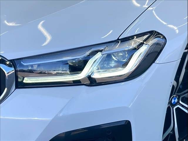 BMW 5SERIES SEDAN 2021 Image 31