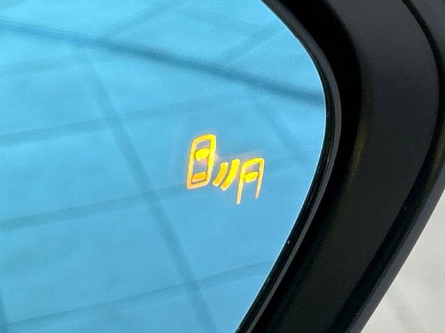 TOYOTA YARIS CROSS HYBRID 2021 Image 31