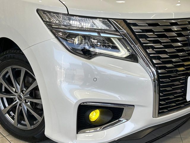 NISSAN ELGRAND 2021 Image 31