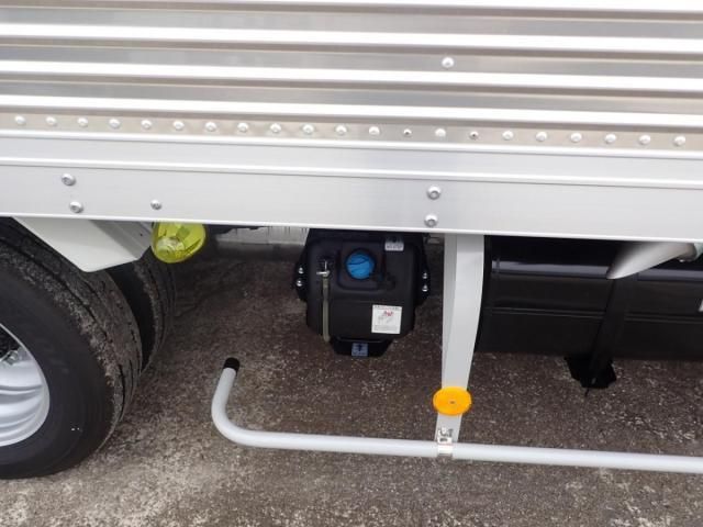 MITSUBISHI CANTER 2025 Image 31