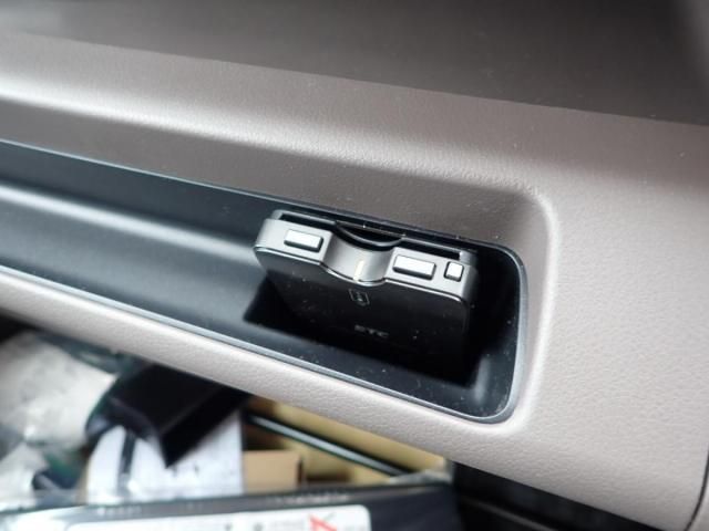 MITSUBISHI CANTER 2025 Image 31