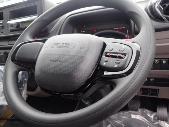 MITSUBISHI CANTER 2025 Image 31