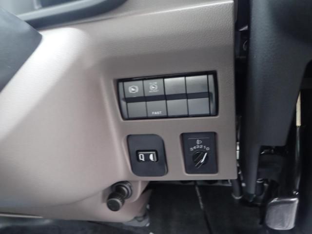 MITSUBISHI CANTER 2025 Image 31